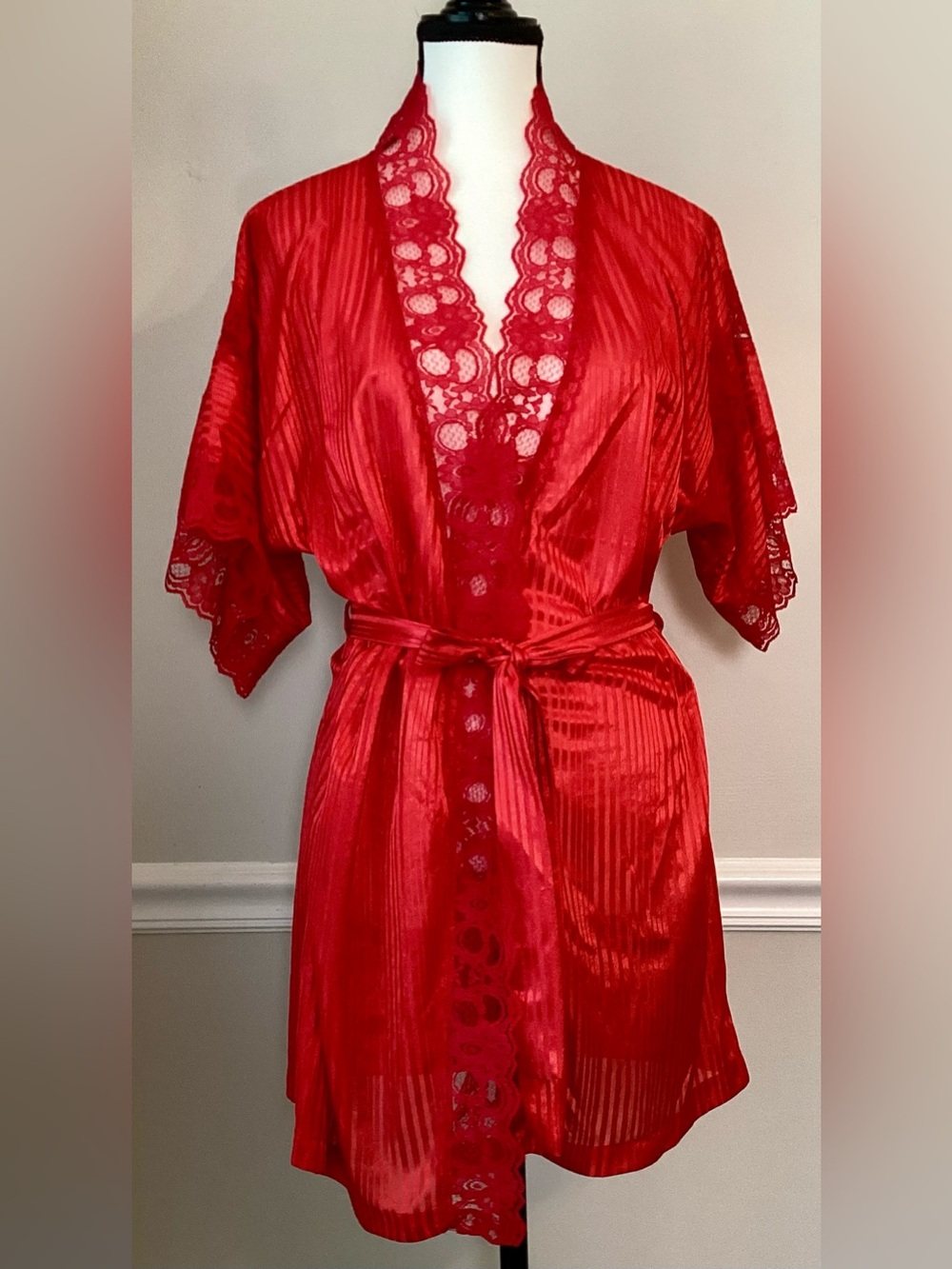 Vintage Nite Images Naughty But Nice Red Lace Trimmed Kimono Small Made in USA